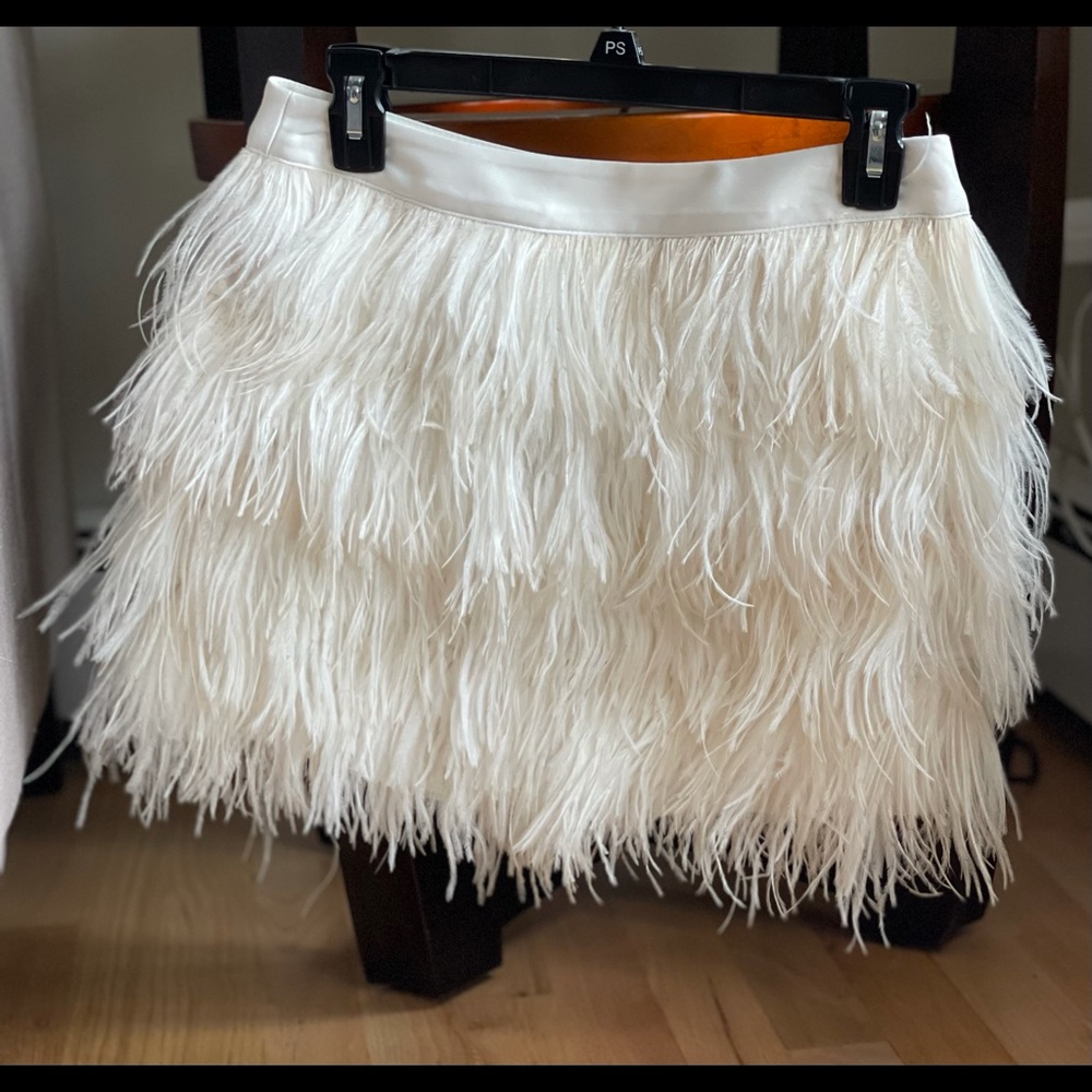 Express White feather mini skirt